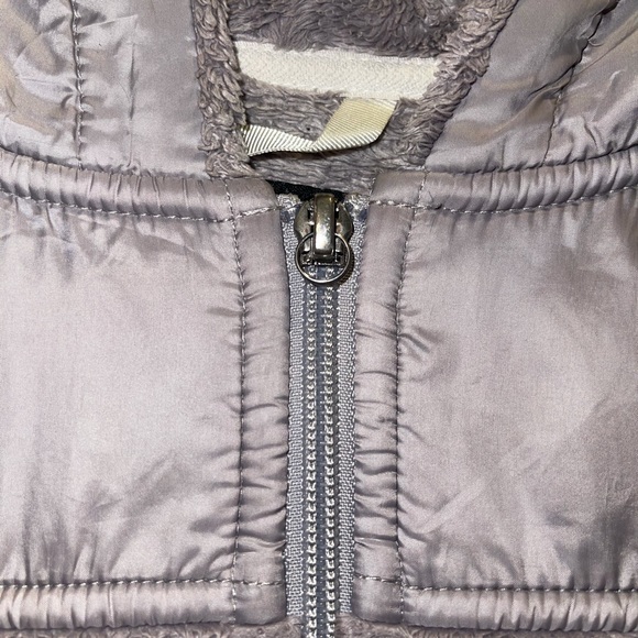 North face - Picture 4 of 6